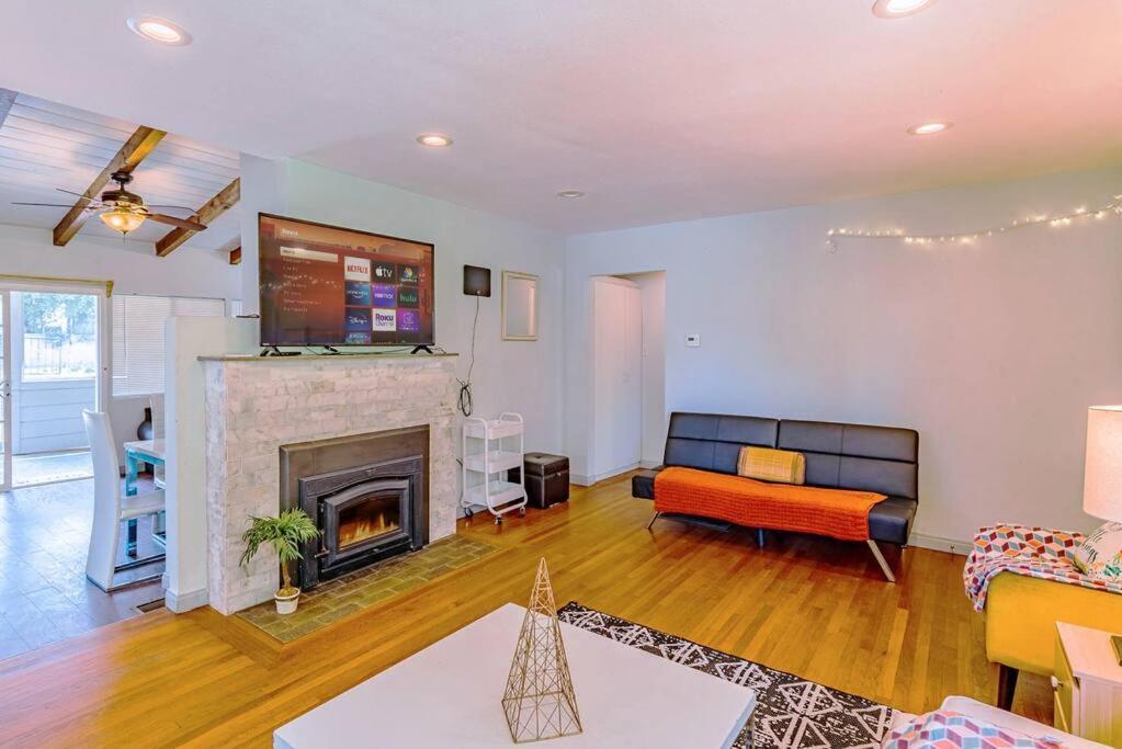 12-Guest 4-Br Spacious Home With Large Backyard, 4-Car Parking San Diego Exterior photo